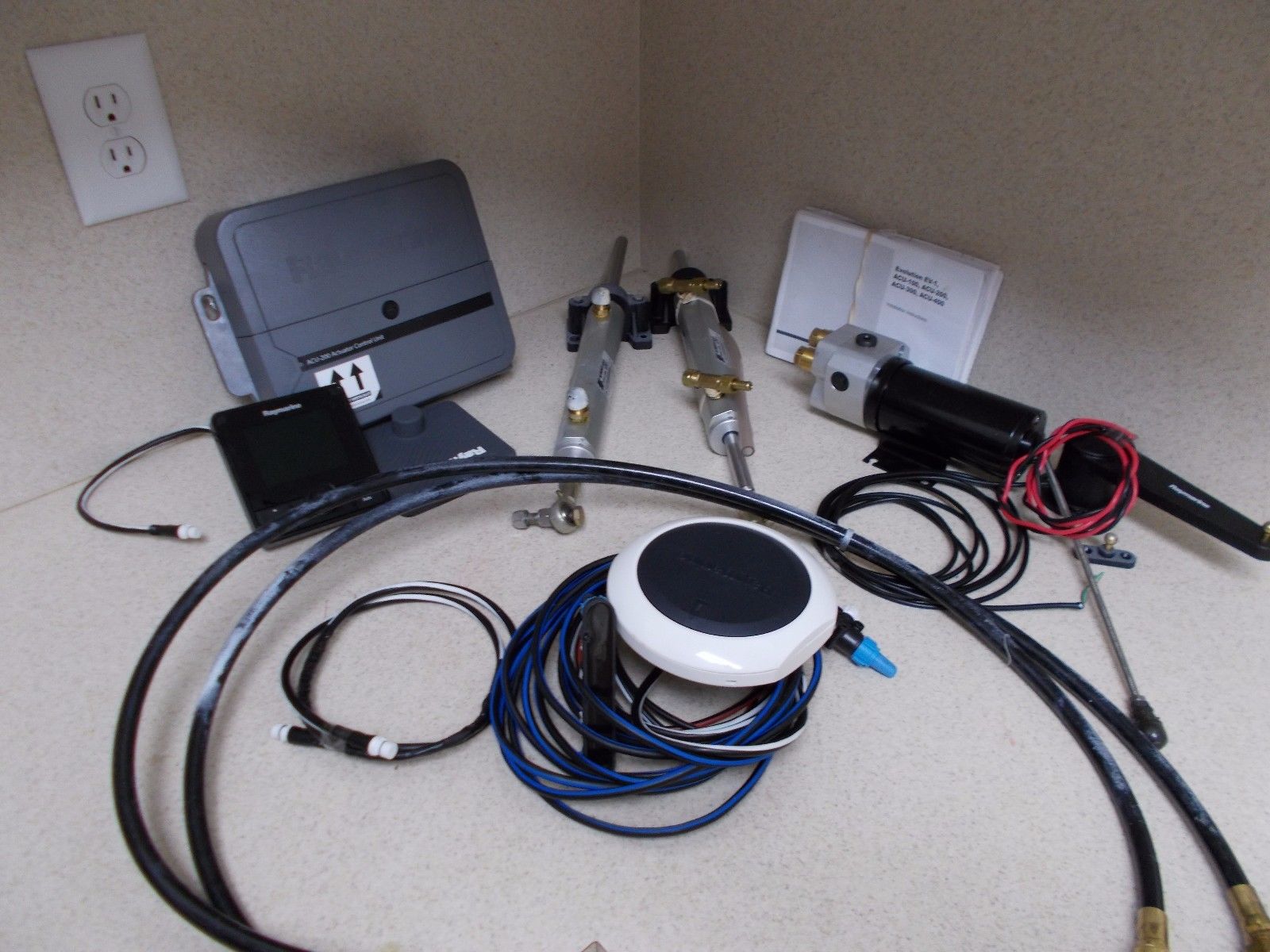 Raymarine EV 200 Power Hydraulic Evolution Autopilot BoatNation