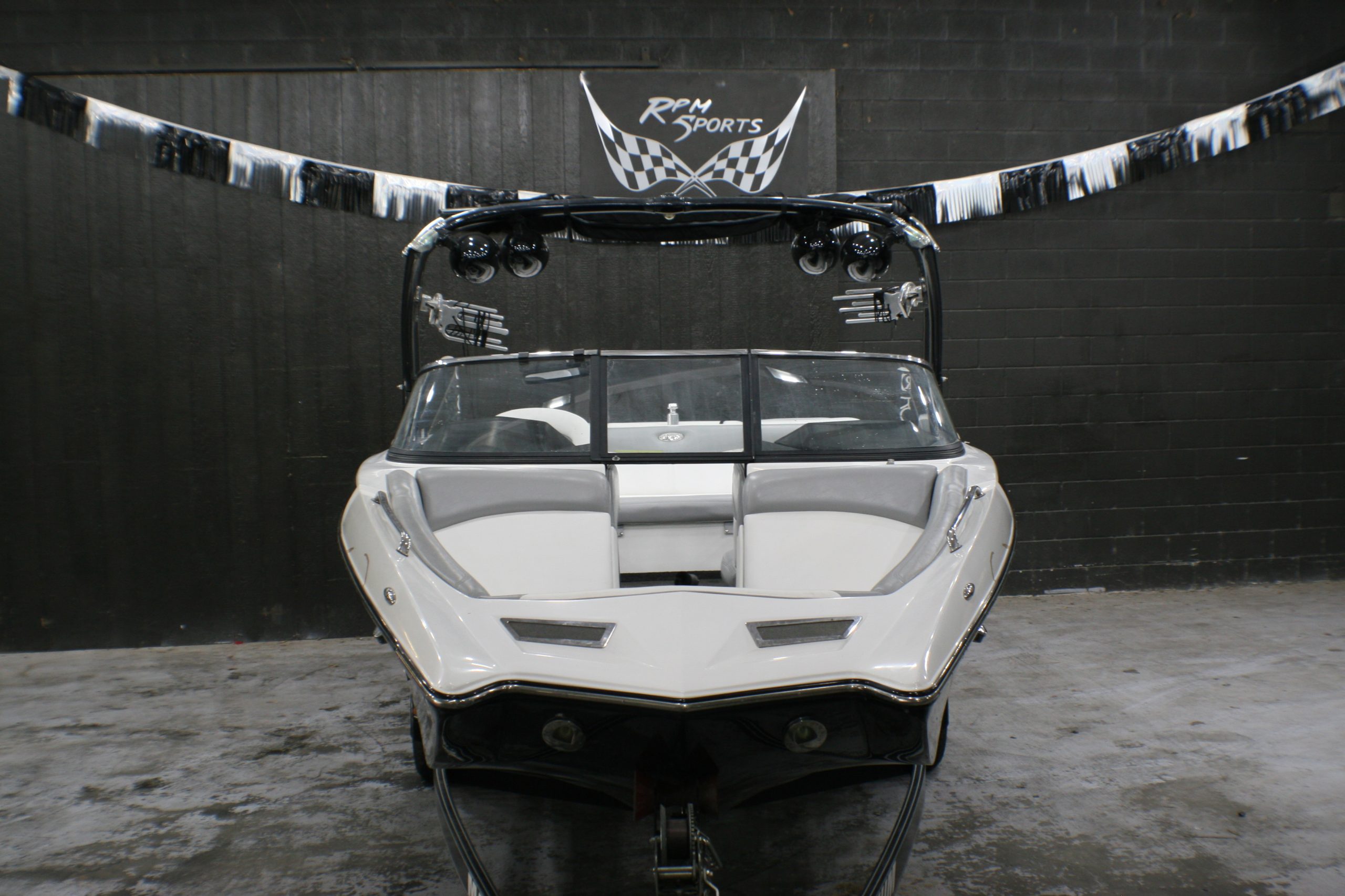 2009 Tige’ RZ4 – Surf Boat
